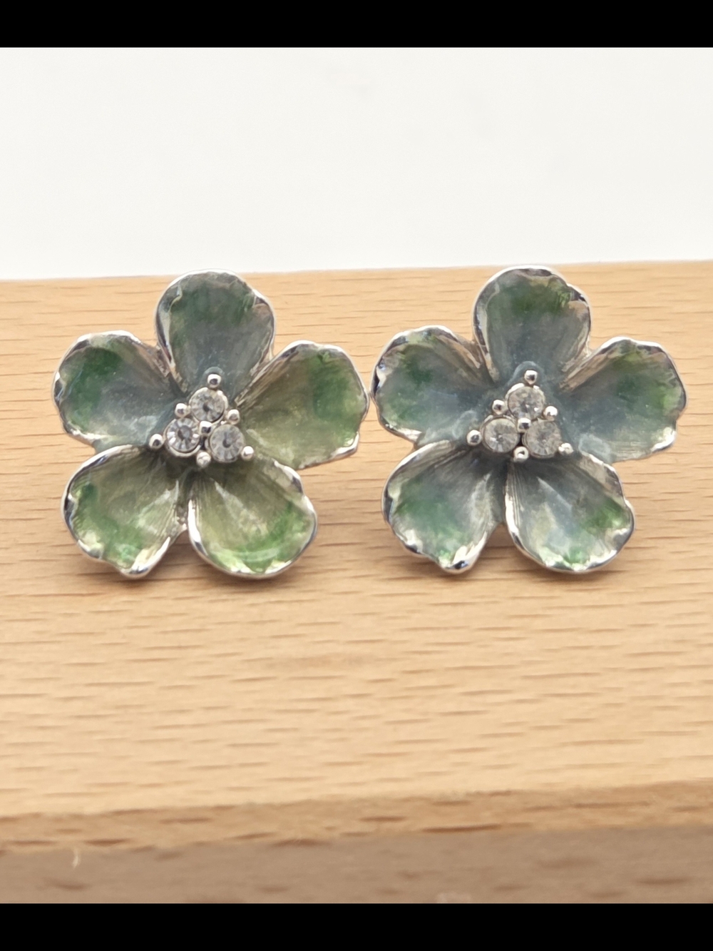 Vintage E. Pearl Green Enamel & Rhinestone Flower Stud Earrings